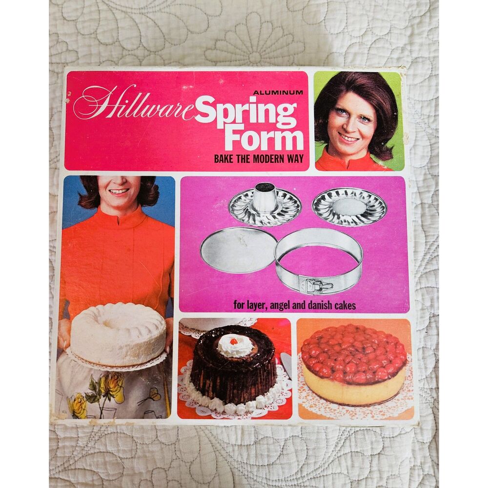Holiday Baking Time! Vintage Aluminum Springform 9" Cake Pan Set (4) | 1960s